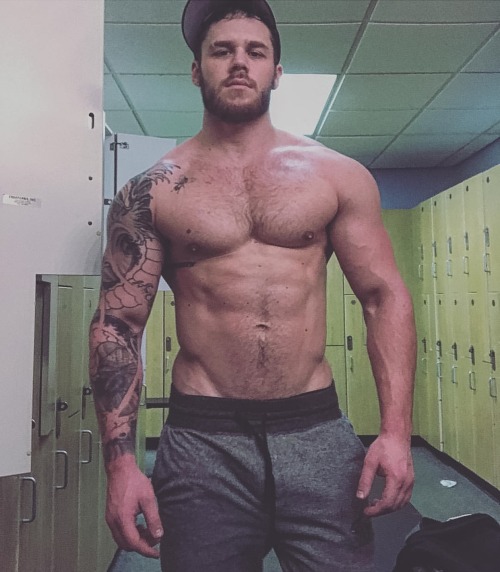 sprinkledpeen:  Alleged Matthew Camp dick pics