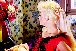 Horrorween Day 09 / 31: Peeping Tom (1960) Dir. Michael Powell"Got A Question For You. Which Magazine