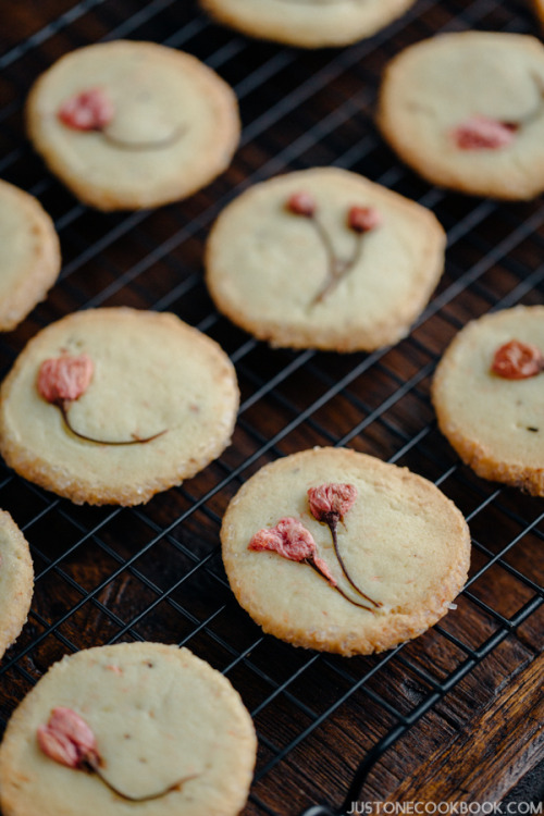 foodffs - Cherry Blossom CookiesFollow for recipesGet your...