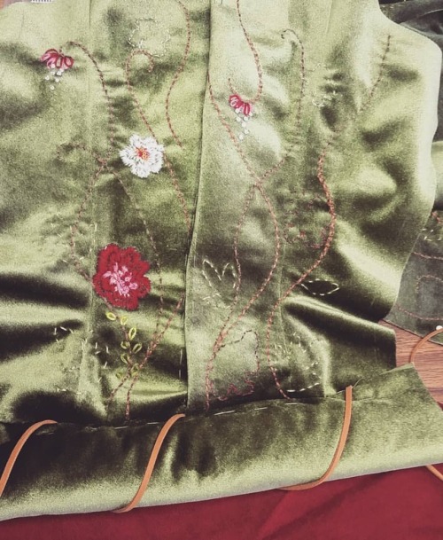 Handwork… Sneak peak of embroidery on a client’s corset. #wip #MadeByHumanHands #Exquis