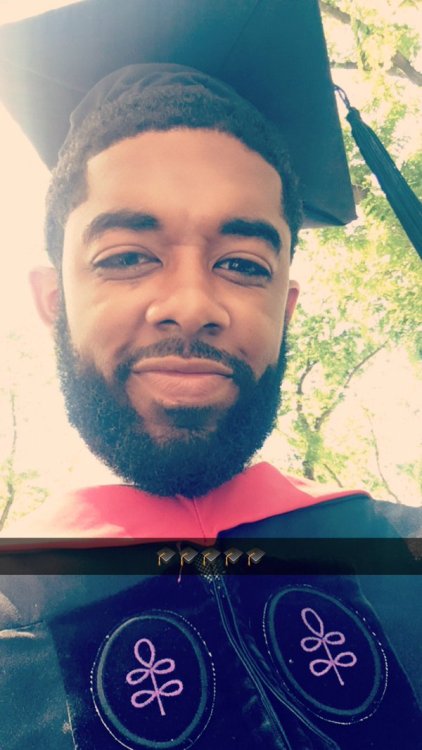 unduplicated-thereblogs:  softwhorecore:  micdotcom:  The power of positive reinforcement. Jonathan Wall shared shared this story on Twitter just a few weeks before his 2016 graduation from Harvard Law. And he’s no ordinary graduate.  😭   BLACK