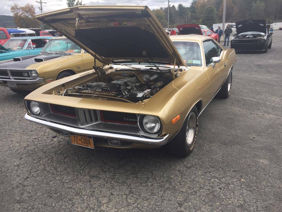 jacdurac:  ‘68 Charger, Barracuda, ‘72 ‘cuda, ‘71 Dart Swinger