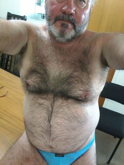 doobiecub: kobolmex: tkolot: Papasito Wow bellísimo So sexy woooof