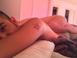 lolyta1992:  I love when he wakes me up like this :) morning everyone. 