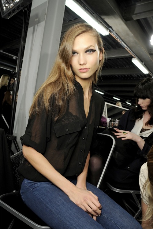 vs-angelwings:  Karlie Backstage at Lanvin fall 2012