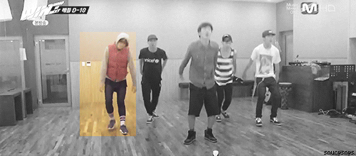 niliria:  Taehyun injures his shoulder… »»» “Even if it hurts, I’ll pretend it doesn’t."  