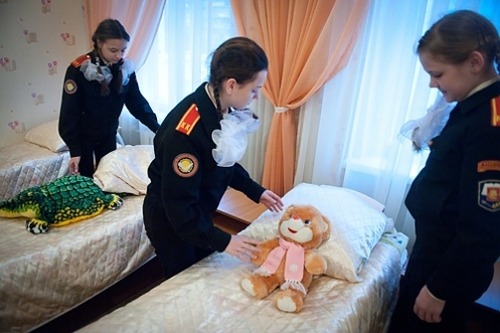  Russia’s Little Girls “The Moscow Girls’ Cadet Boarding School is one of the new elite military academies in Russia. While most kids hate school for boring maths or history, the classes here include stripping down an AK-47 Kalashnikov rifle. And