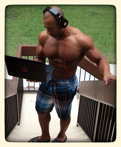 verse-caribbean-dude:  aworldofmenz:  A World of Menz    Fuck With My Blog ;)   