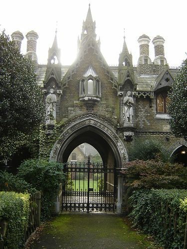 Featured image of post Dark Academia Castle Exterior - Check out our guide to dark academia fashion.