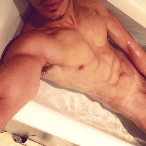 bbbtm13:  The sexiest NZ Asian Model, Edison (insta: edisonfanr) Reblog & follow me for more surprises!