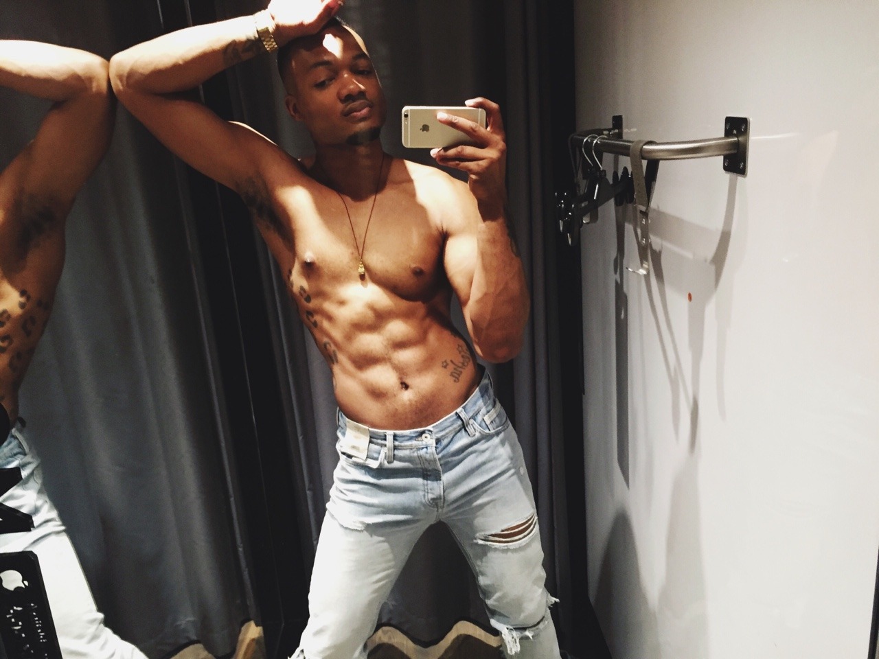 antoinew:  Your boyfriend could never .. Lol  but u are the boyfriend