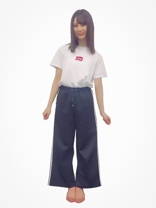 小坂菜緒 × Seventeen 2019年9月号 #こさかなちゃんのお部屋での過ごし方