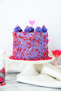 vaselinecats:sweetoothgirl:  VALENTINES RED VELVET CAKE RECIPE @jemandtheholograms @opalsandcream