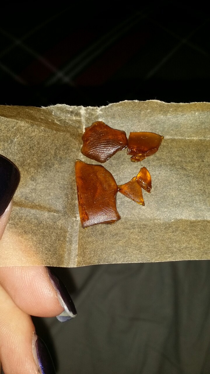 dabbin-fairy:  Gram and a half of some fuego gorilla glue 