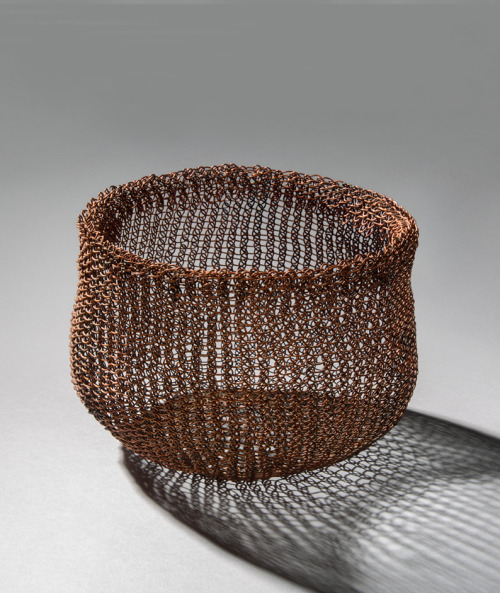 Ruth Asawa, Basket, 1950. Copper wire. Via SFOMuseum