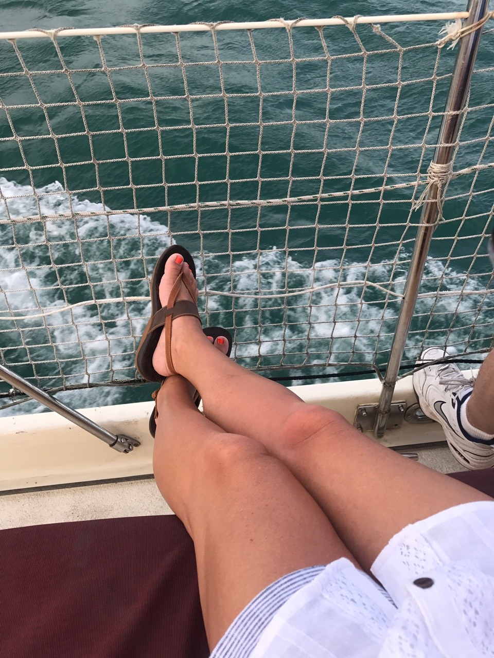 hellomylittlefeets:  Hey! Is anyone still around? This is what I’ve been doing