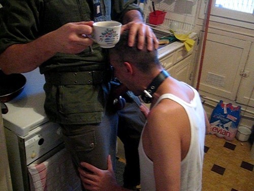 dadsoncircfun: Dad likes coffee before he goes to work. I like cream.