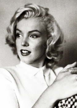  Marilyn Monroe photographed by John Vachon,