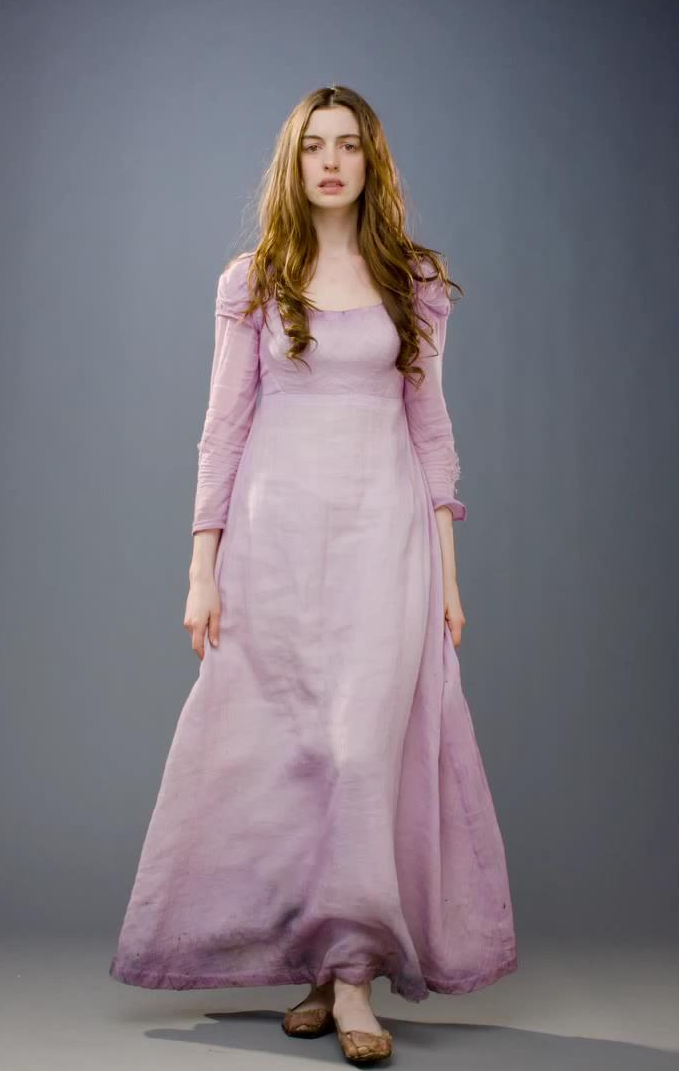 suicideblonde:  Anne Hathaway as Fantine in Les Misérables 