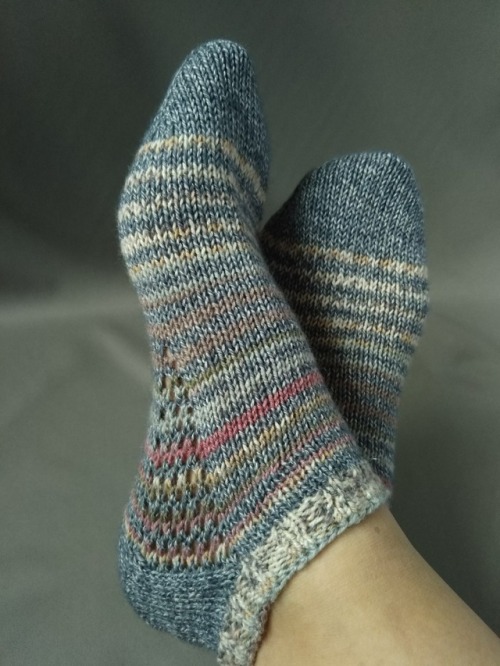 Toe-Up Socks gusset pattern : http://www.ravelry.com/projects/YukoNakamura/toe-up-socks-55