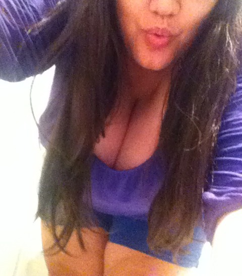 fabshnickingly-awesome:  Wow my hair is crazy long.