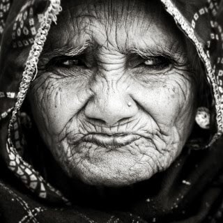 anythingbeforebros:  In honor of elderly women everywhere. (source) 