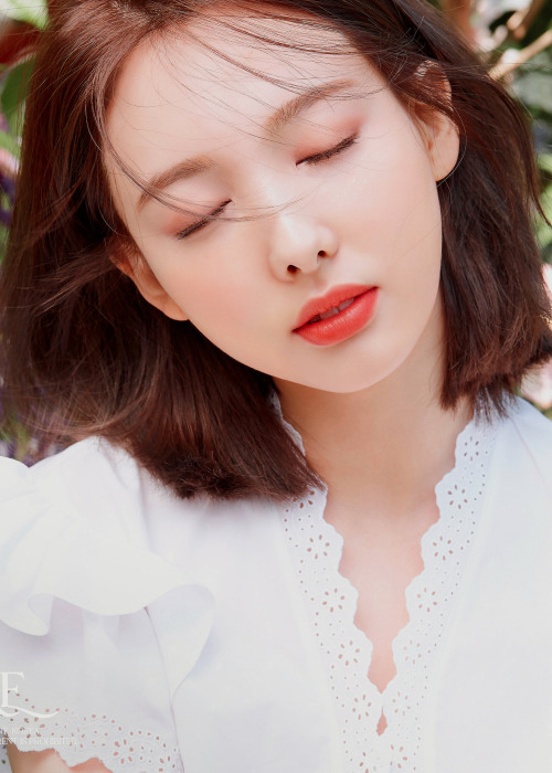 dailytwice:“MORE & MORE” CONCEPT PHOTO ★ NAYEON
