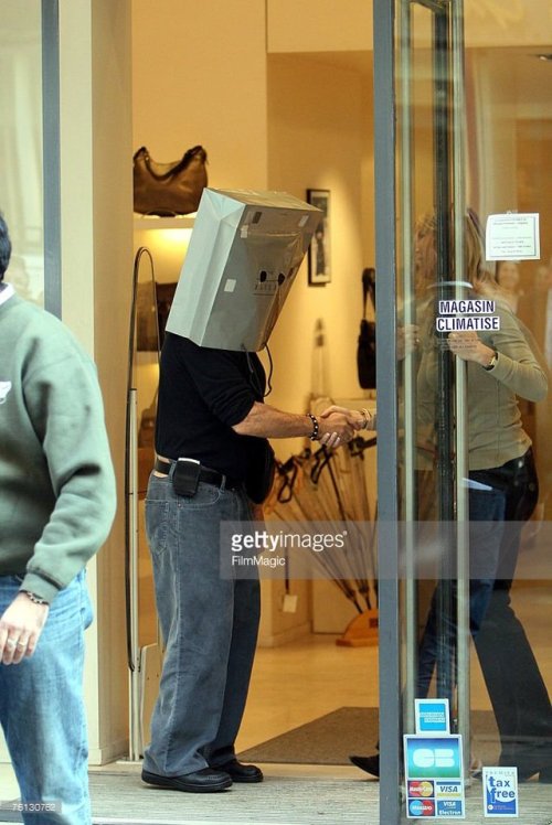 dustin hoffman messing w/ paparazzi in paris spirit animal level 1,000