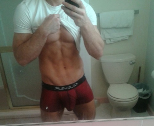 ksufraternitybrother:  KSU-Frat Guy: More than 6,000 posts of jocks, cowboys, rednecks, military guys, and much more.   Follow me at: ksufraternitybrother.tumblr.com