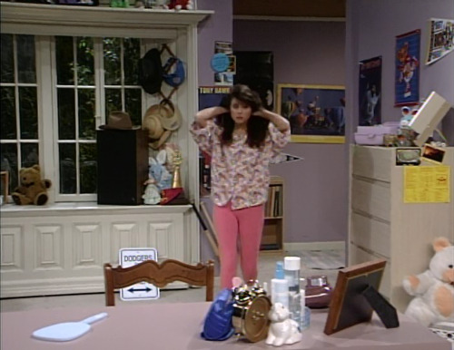 90sfashiongal: Saved by the Bell Bedrooms