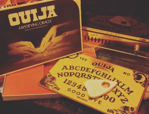 It&rsquo;s only a game&hellip;Isn&rsquo;t it?  Vintage 1972 Ouija Board w/Box Listing so