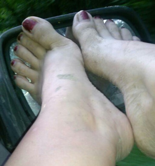 Dirty sexy toes.  Re blog  And follow