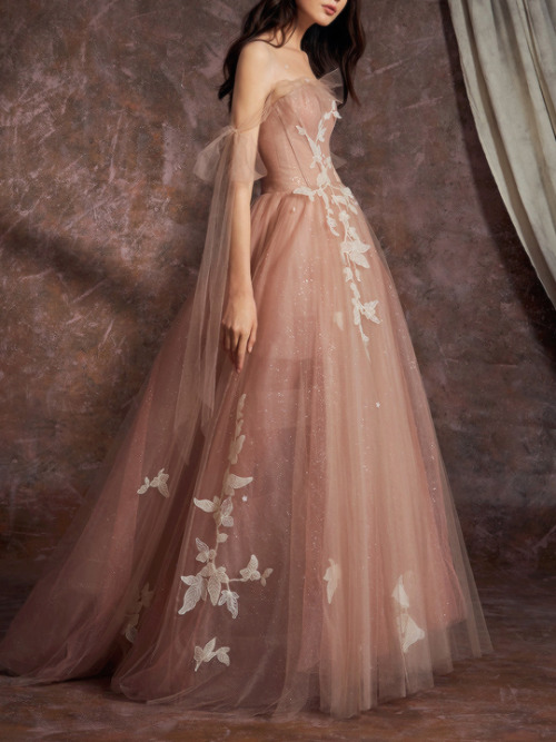 chandelyer:QUEEN’S PALACE fall 2019 couture