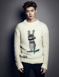 kpophqpictures:  [MAGAZINE] Lee Jong Suk