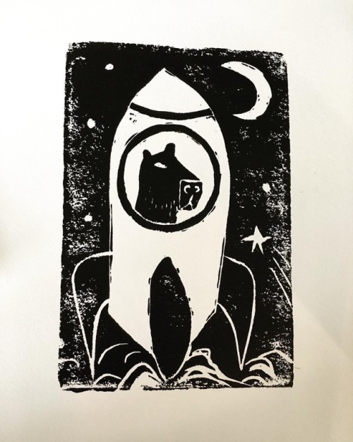 First #linocut ever! Gonna press a little harder next time, but this is #spacecapybara.  . . . #capy