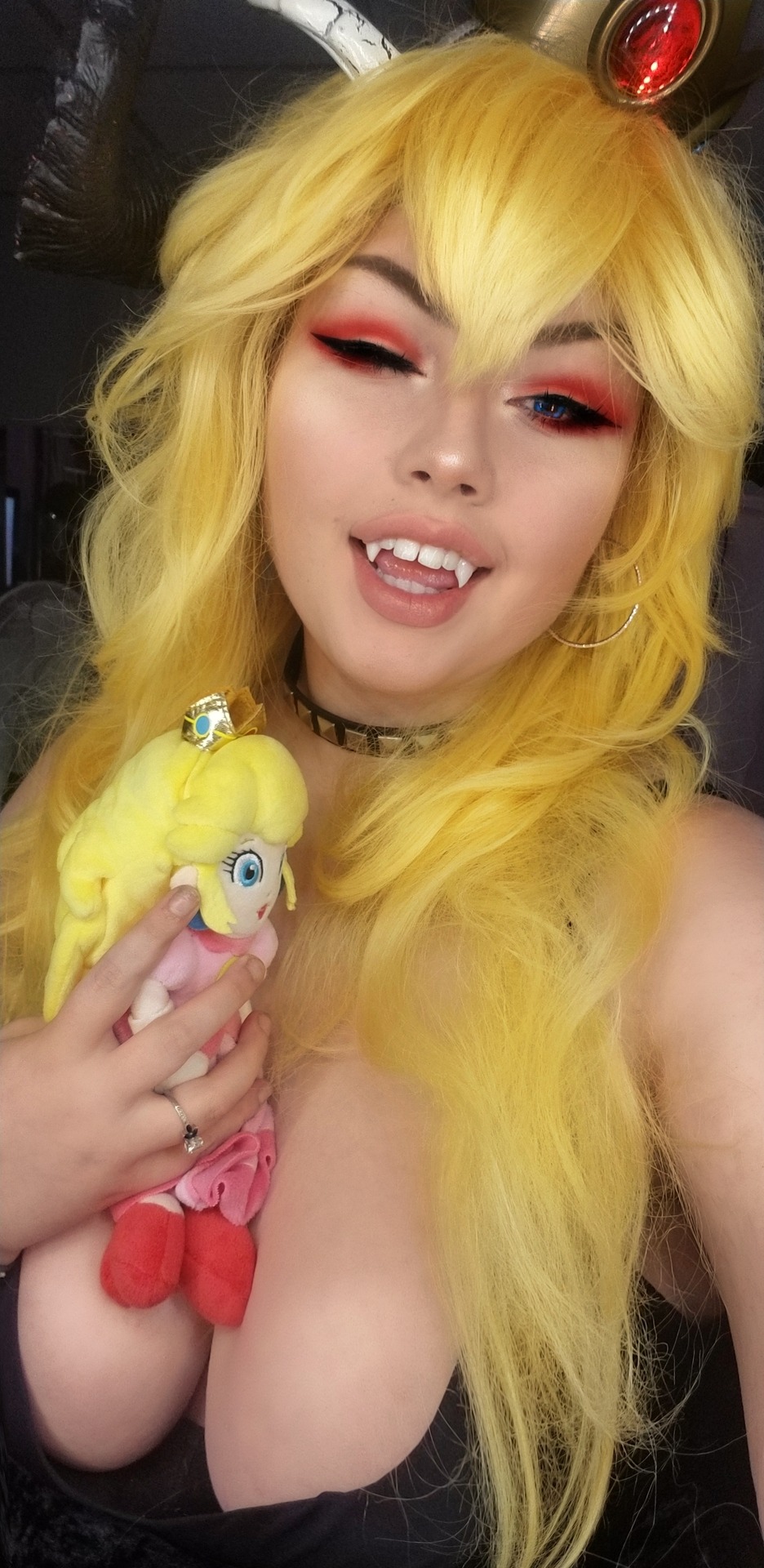 striderscribe:   mamma mia princess bowser lewds being added to my peach set coming