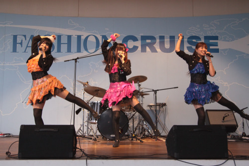 T-princess2014.05.05　Smile Eyes Music Live(ニューポートひたちなか「ファッションクルーズ」)