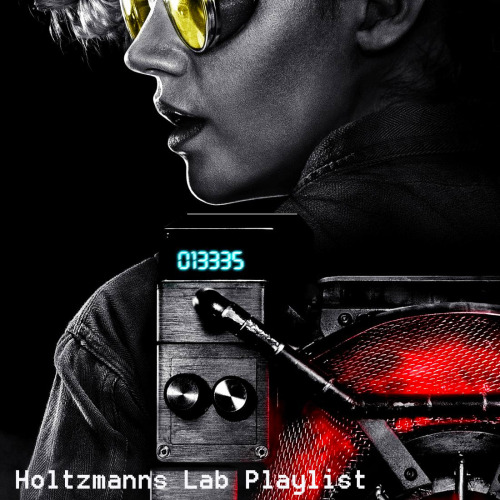 lesbianholtzmann:Inspired by Holtzmann and her love of 80s music (x)
