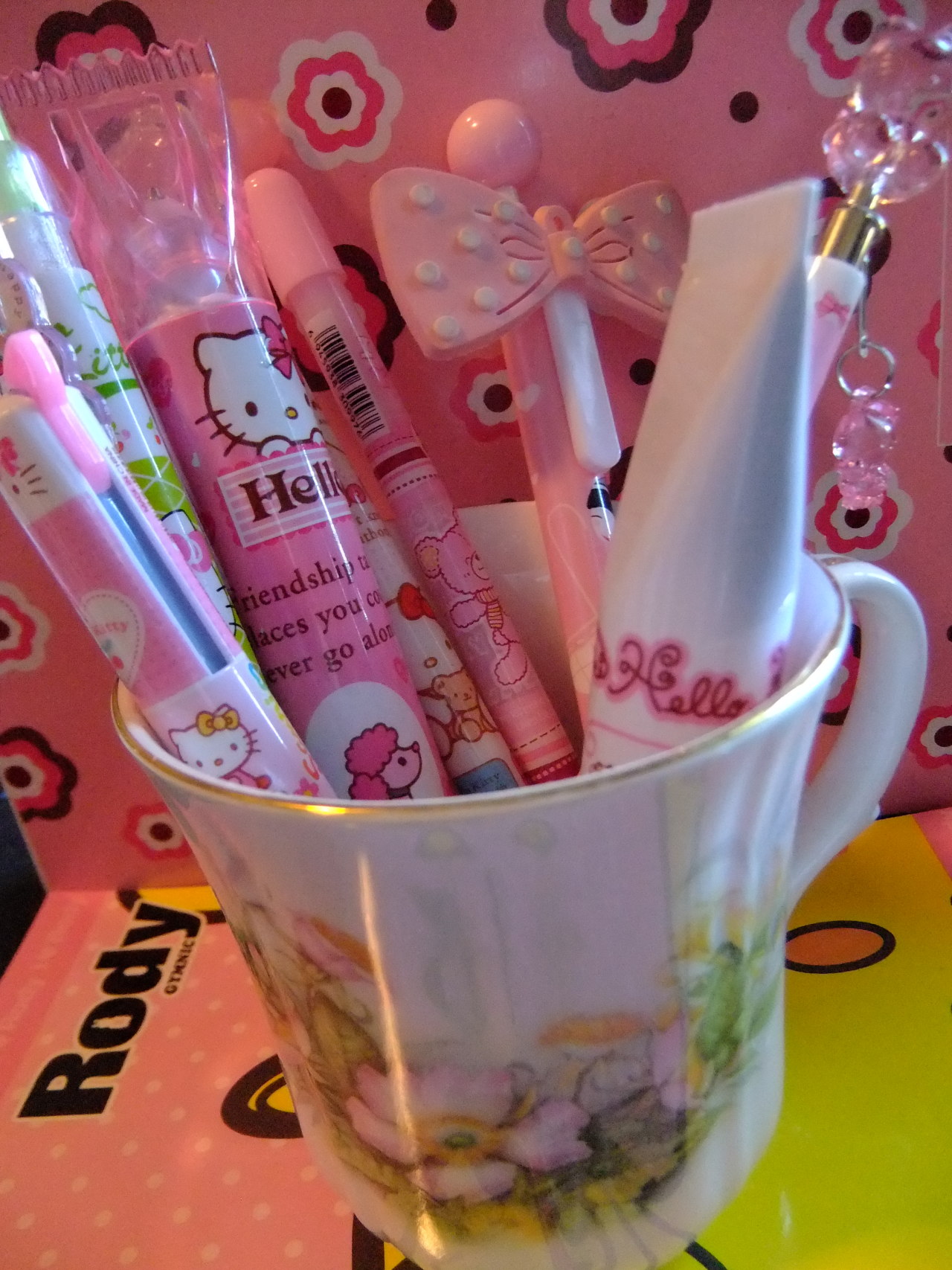 cupcakestorm:  My cute pen/pencil collection ^.^ 