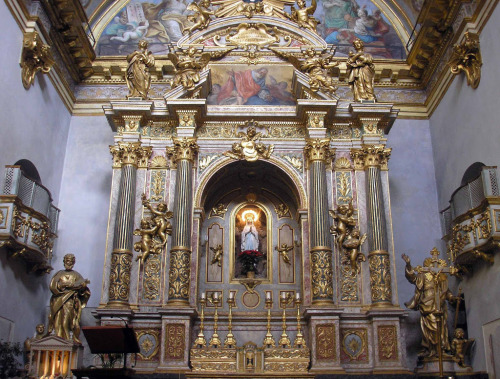 italian-landscapes:Tempio di Minerva (Temple of Minerva), Assisi, Umbria, ItalyThe Roman temple, ded