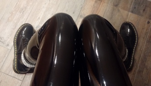 docmartens-latex-sissys-fetish:  Ich liebe porn pictures