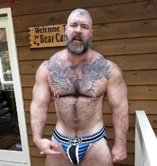 manly-brutes:  manly-brutes.tumblr.com