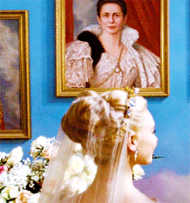 disneyliveaction: Disney Live Action costumes appreciation: Ella’s wedding dress