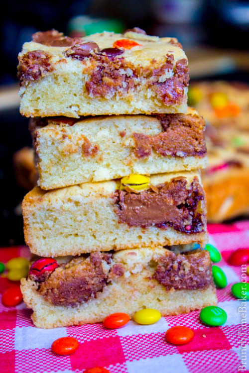 foody-goody: Candy Lover’s Blondies (Brunch Time Baker)
