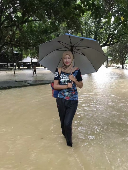 awekmelayucomel: nurulnadirah97: Nurul Nadia padu