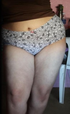 Chubby-Bunnies:  Age 20. Us Size: 24/25 I Never Was The Most Confident Girl But The