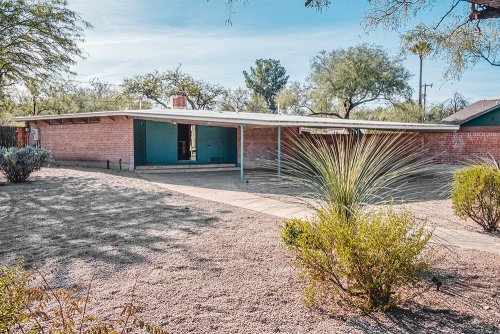 moodboardmix:  1952 Ball-Paylore House, Tucson, Arizona,  An early example of a passive solar design!Designed by Architect Arthur T. Brown,the Tucson Historic Preservation Foundation   @empoweredinnocence 