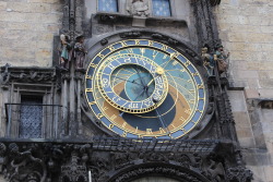 saratheswashbuckler:Prague’s famous astronomical clock! It