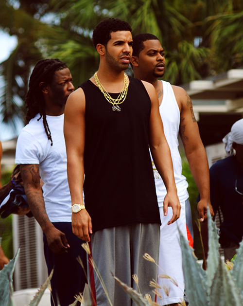 Your daily dose of Drake and OVO