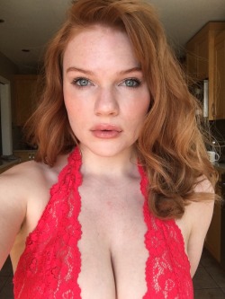 yourlittleredhead:  levicoralynn